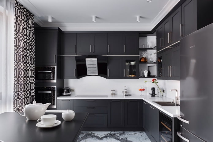black kitchen set in the interior