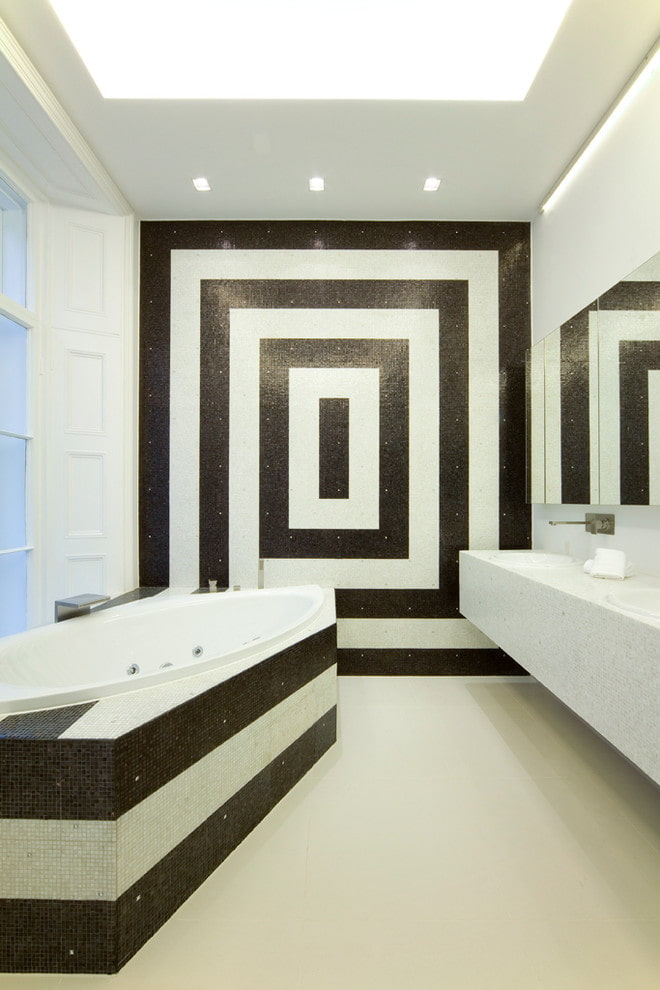 black and white bathroom