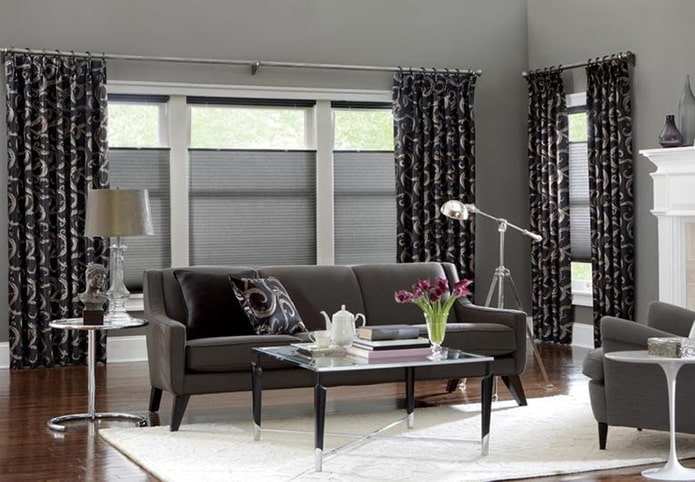Jacquard curtain in the living room