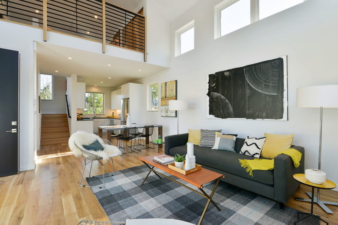 Yellow blanket in the interior