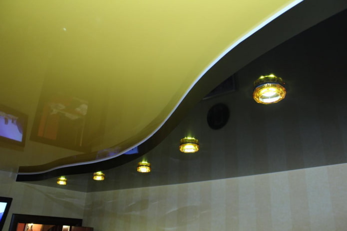 yellow and black stretch structure