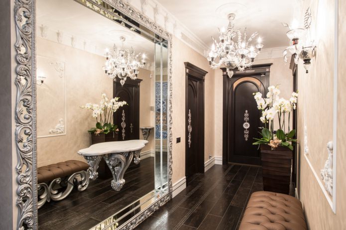 parquet tiles in the hallway