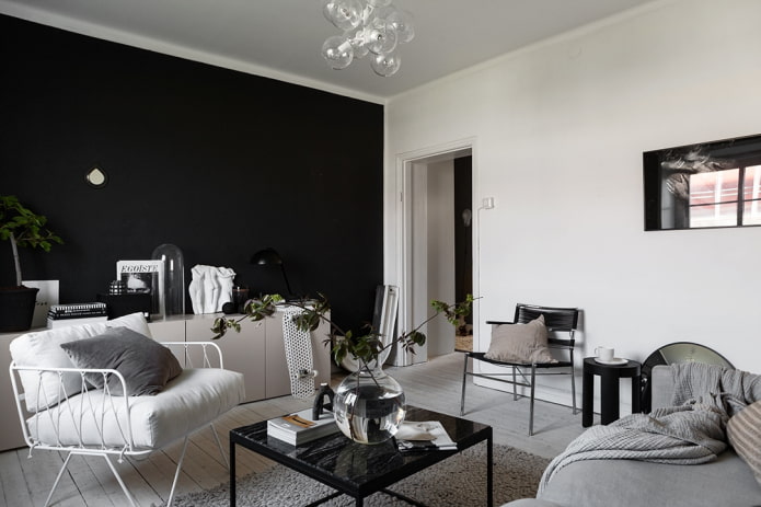 accent wall in the living room