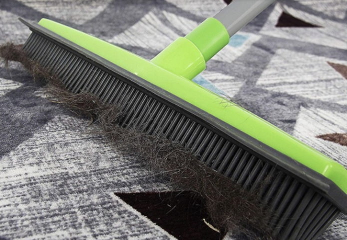 rubber brush