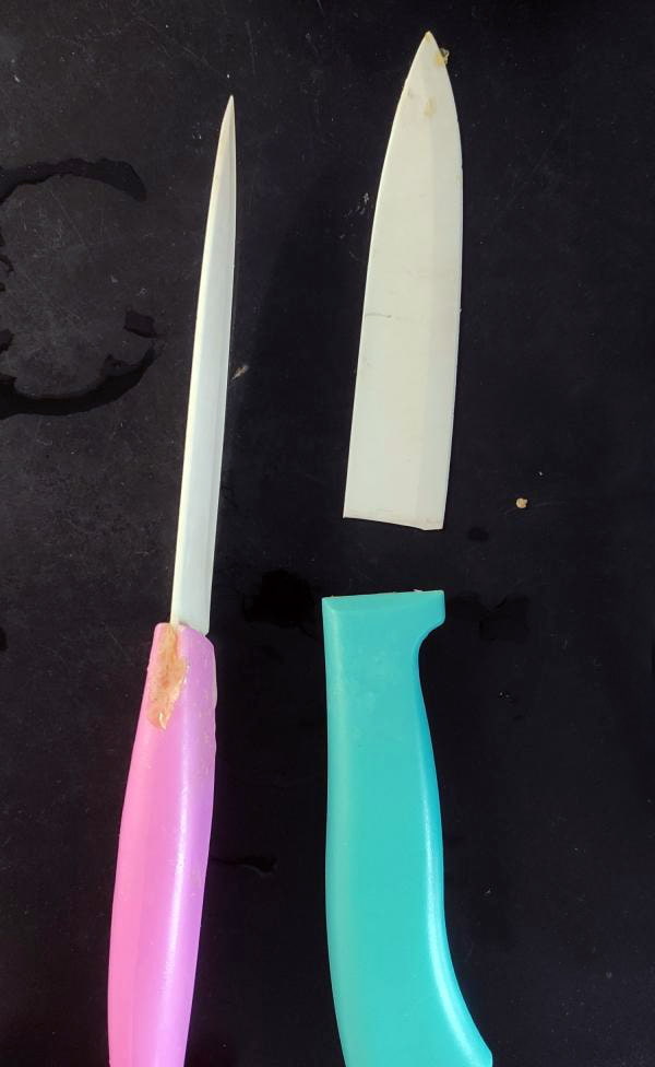 Ceramic knife
