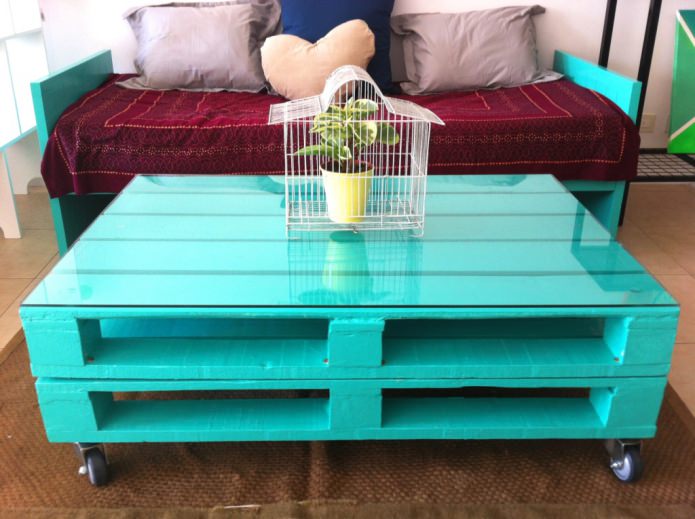 table made of two pallets