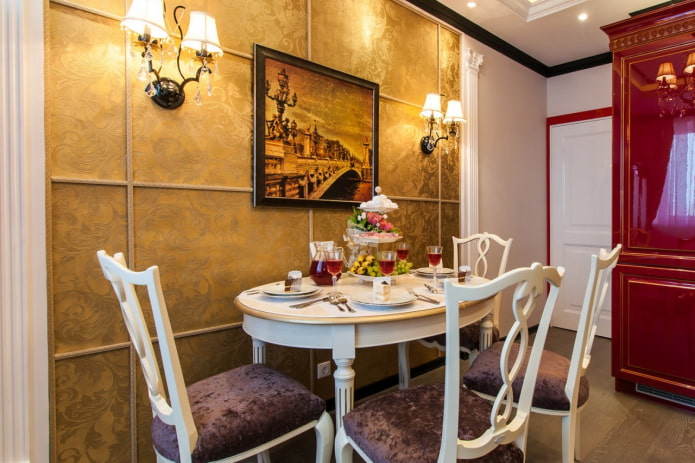 kitchen wall decor in a classic style