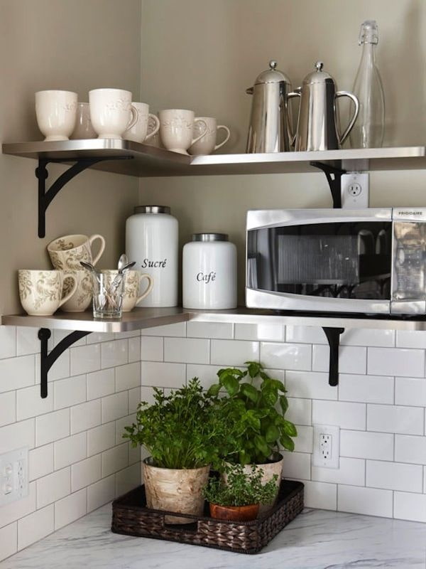 corner decor in the kitchen