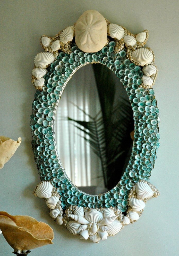 mirror decorated with shells
