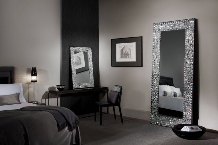 mirrors decorated with rhinestones in the interior