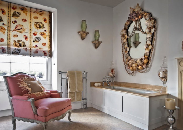 mirror decor in Provence style
