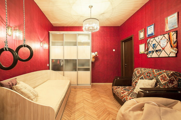 red plaster in the interior