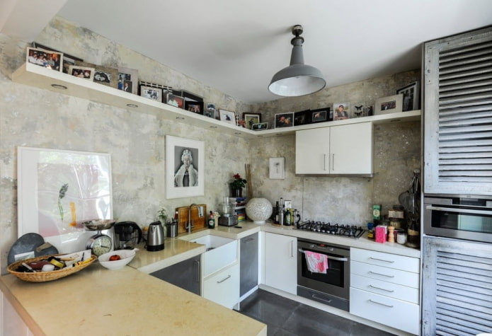 Venetian in the kitchen