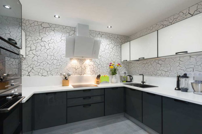 craquelure finish in the kitchen