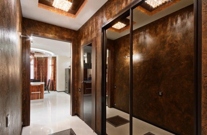 plaster in the hallway