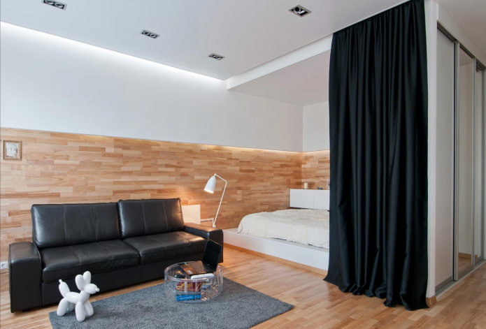 partition in the form of a curtain in the interior