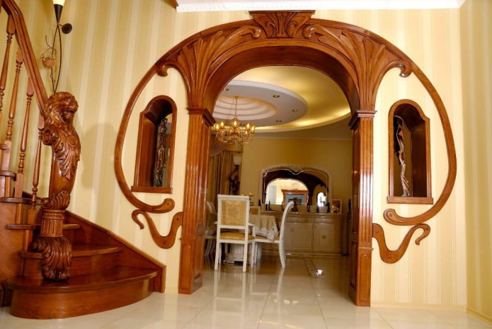 arc of bent wood in the Art Nouveau style