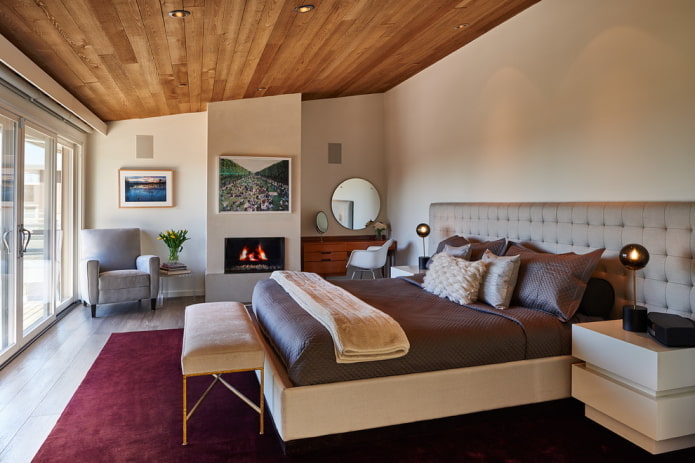wooden ceiling in the bedroom