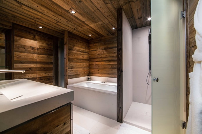 wooden ceiling in the bathroom