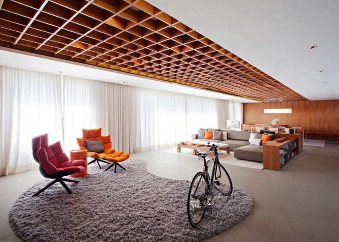 wooden lattice ceiling in the living room