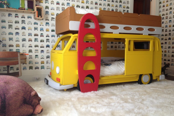 bunk bed-bus in the nursery