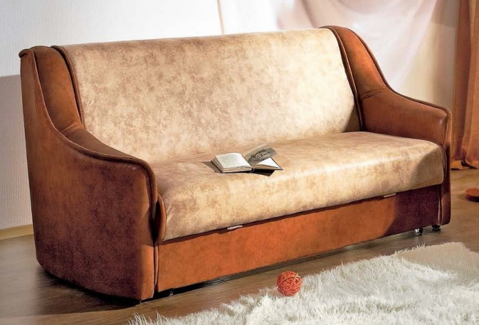 sabre folding model in the interior