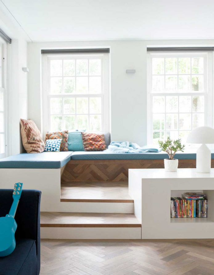 unusual sofa window sill