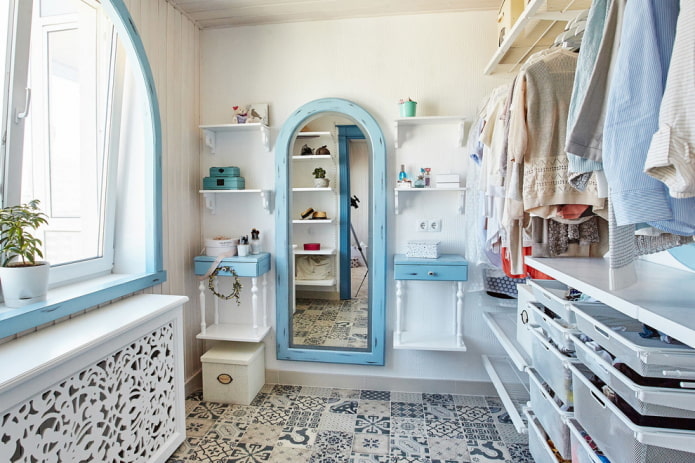 women's wardrobe design