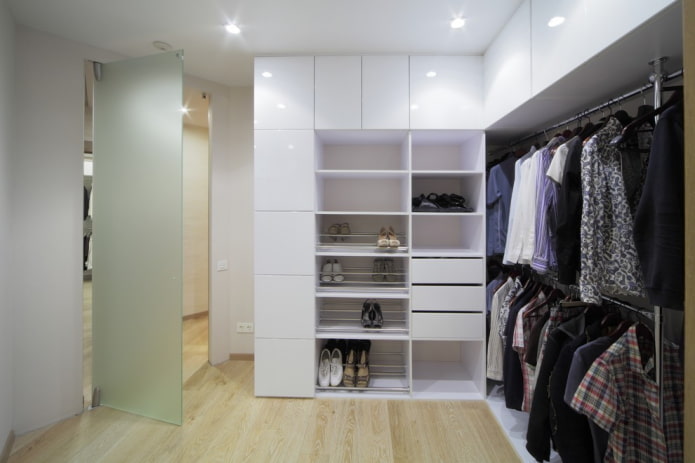 planning a corner wardrobe
