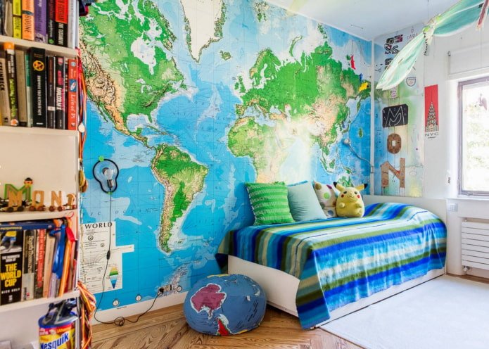 photo wallpaper with a world map