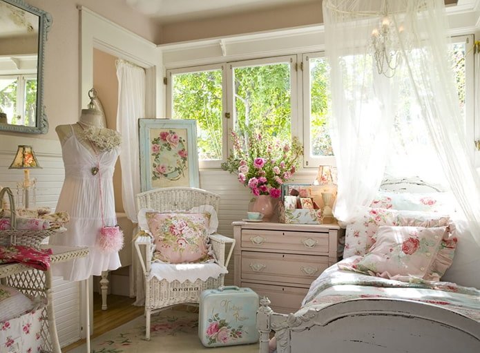 Shabby chic in the interior