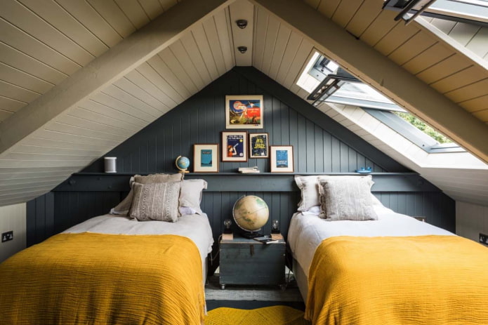 How to decorate a room in the attic?