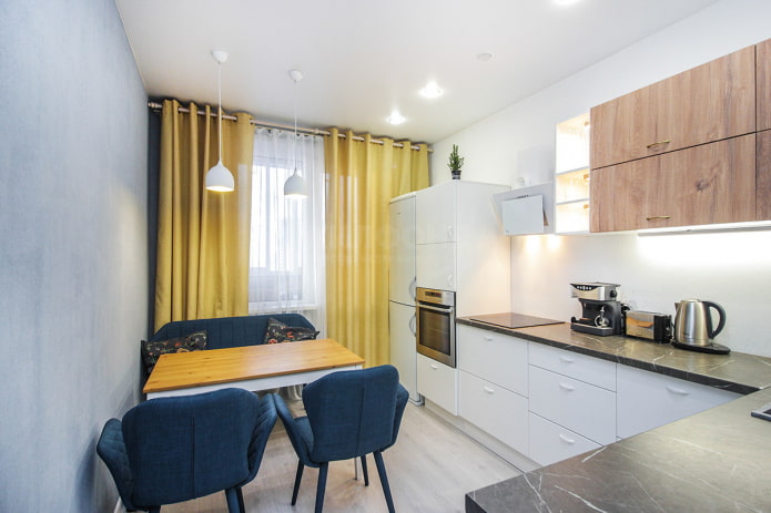 lighting of a kitchen of 10 sq