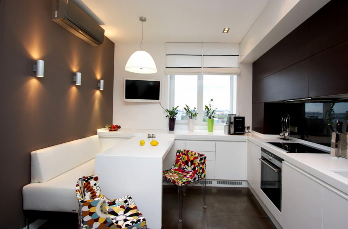 10 sq. m. kitchen layout