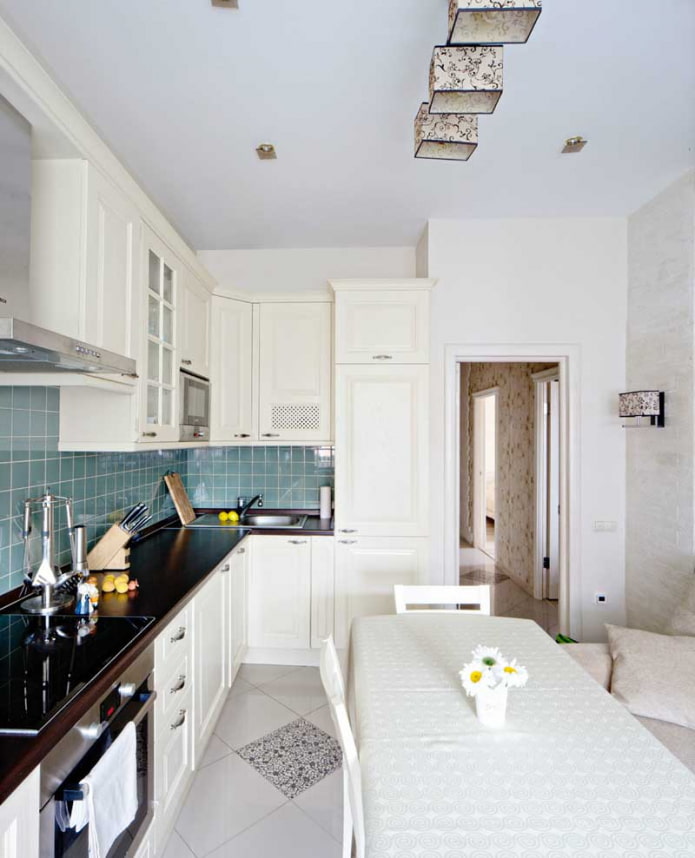 L-shaped kitchen set