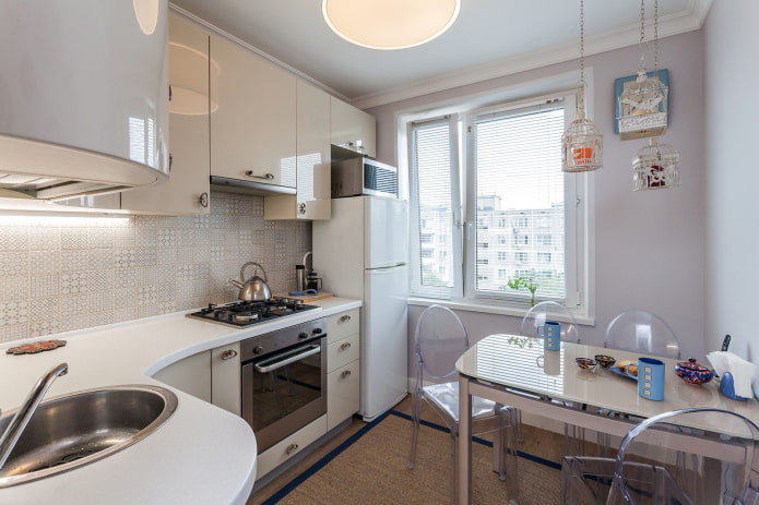 radial facades in the kitchen