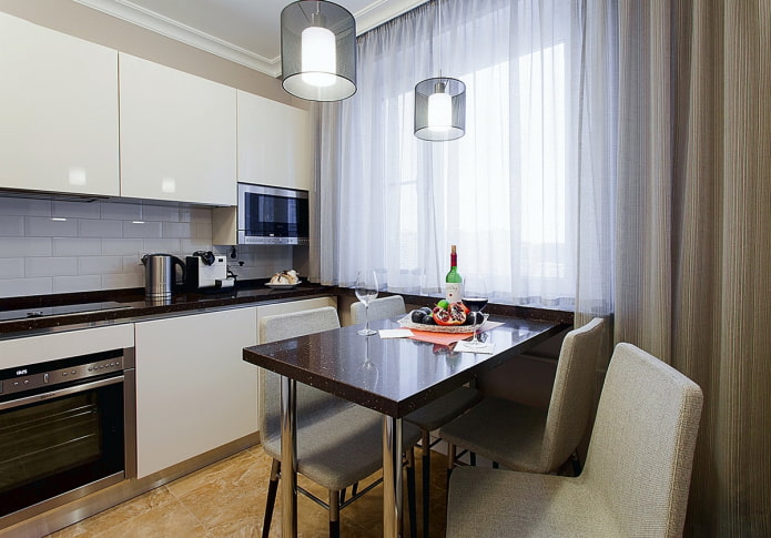 curtains in the kitchen area of 6 squares