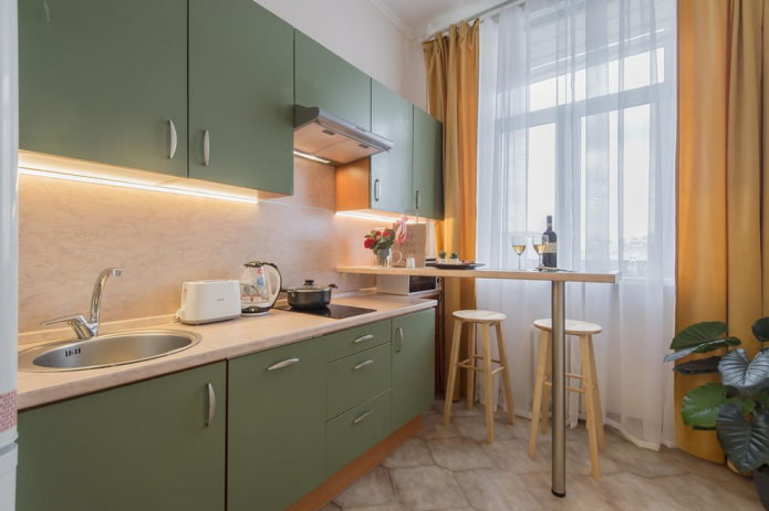 kitchen set with an area of 6 square meters
