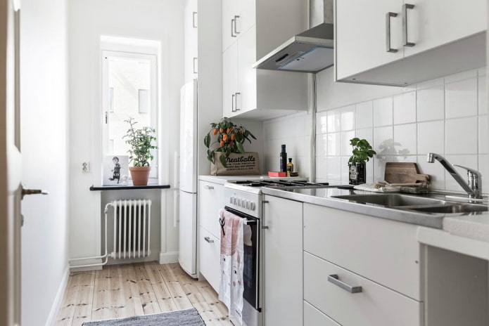 planning a narrow kitchen of 8 sq m