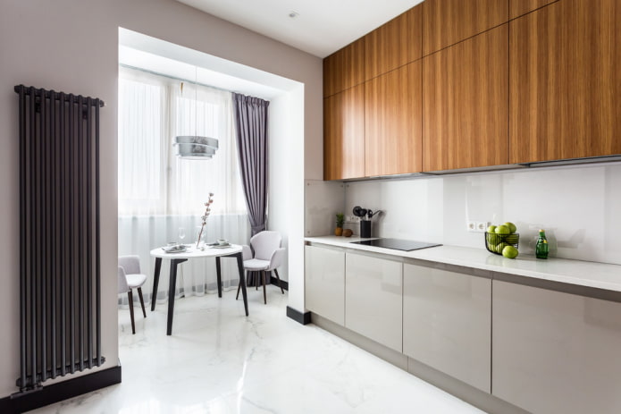 Kitchen layout with a balcony