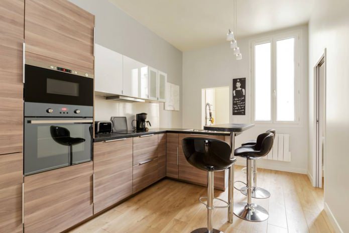 combined bar counter in the kitchen interior