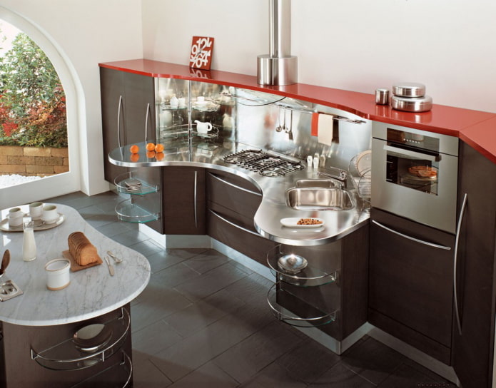 original kitchen set with smooth lines