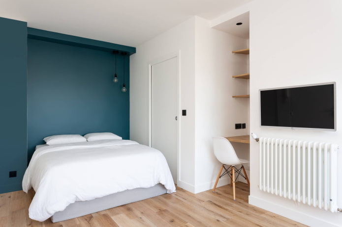 Office in the bedroom