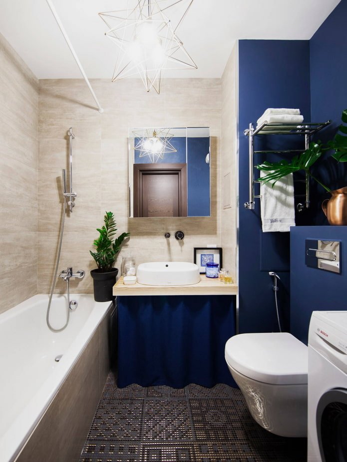 Contrasting bathroom