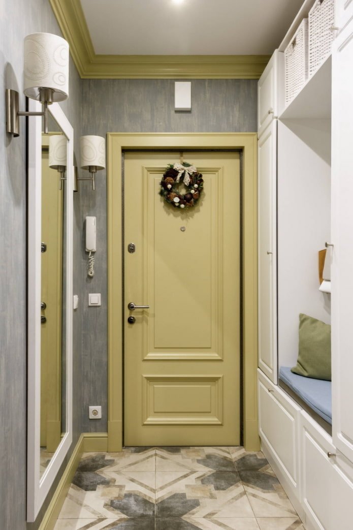 Storage system up to the ceiling