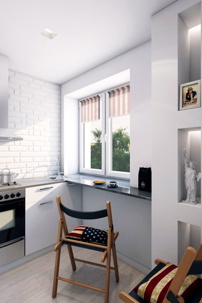 Dining area in a 46 m apartment