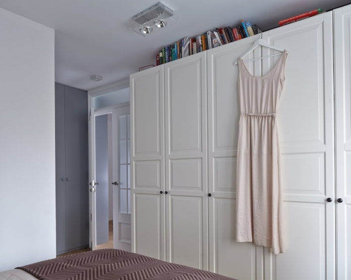 Wardrobe in the bedroom