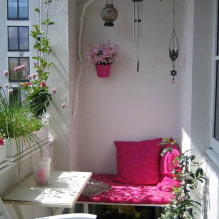 How to beautifully decorate a small balcony-2
