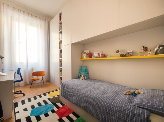 boy's room in beige tones