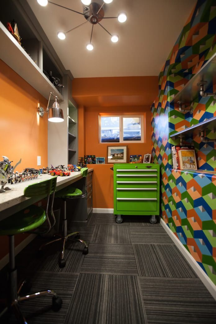 desks in a children's room for two boys